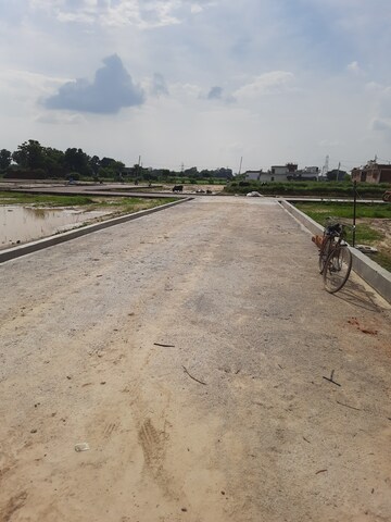  Plot – Exterior View View at Utrahtia - for Sale