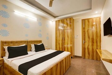 Room in  Pg at Sector 116 – for Rent