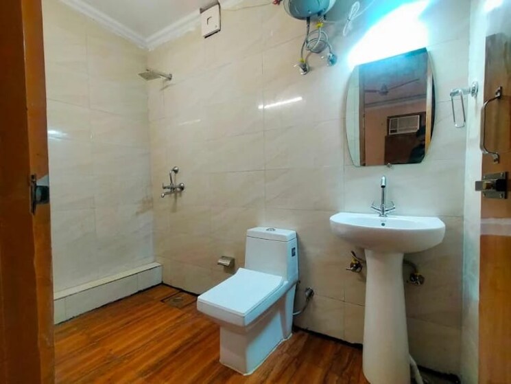 Bathroom, sector 116 Pg For Boys & Girls In Sector 116 7653586