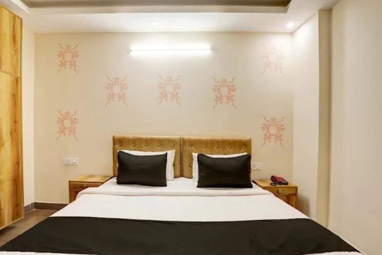 Room, sector 116 Pg For Boys & Girls In Sector 116 7653586