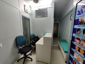 Commercial Office Space 300 Sq.Ft. For Rent in St. Peters Colony Mumbai  7653669