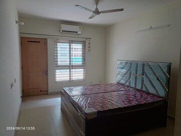Bedroom in 3.5 BHK Villa at Dashmesh Nagar – for Sale