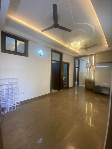 Room in 2 BHK Builder Floor at Niti Khand – for Sale