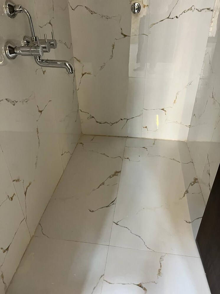 Bathroom, shree-township 2 Bedroom 860 Sq.Ft. Apartment In Boisar Palghar 7653856