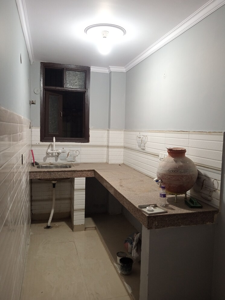 Kitchen, jogabai extension 2 Bedroom 630 Sq.Ft. Apartment In Jogabai Extension Delhi 7653986
