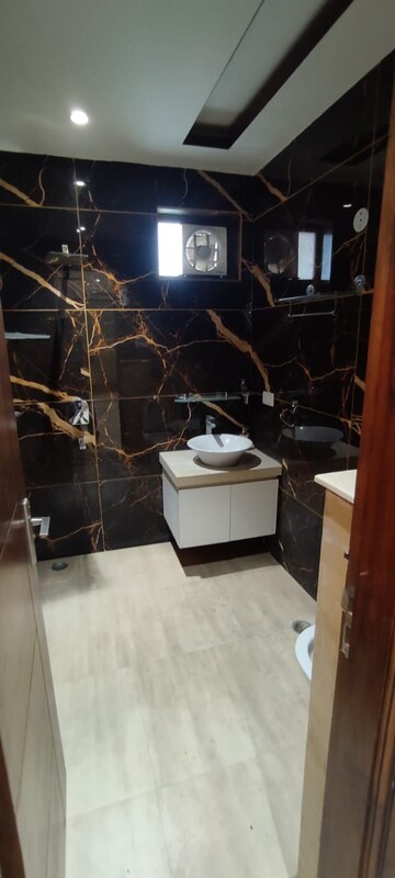 Master Bedroom in 4 BHK Builder Floor at Puri Vip Floors, Sector 81 – for Sale