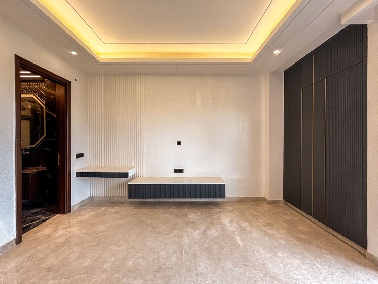 Room, rwa-residential-society-sector-46 4 Bedroom 346 Sq.Yd. Builder Floor In Sector 46 Gurgaon 7654130