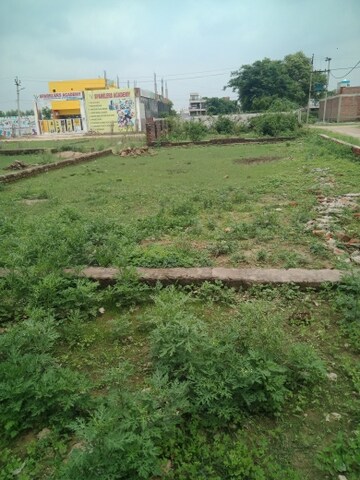  Plot – Garden View at Jankipuram - for Sale