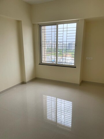 Room in 2 BHK Apartment at Vertical Alcinia, Mohammadwadi – for Rent