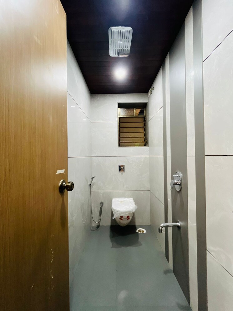 Bathroom, enrich-hills 2 Bedroom 800 Sq.Ft. Apartment In Vangani Thane 7654770