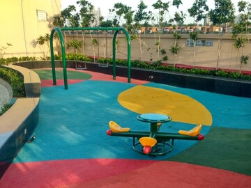 Swimming Pool in 2 BHK Apartment at Signature Global Synera, Sector 81 – for Sale