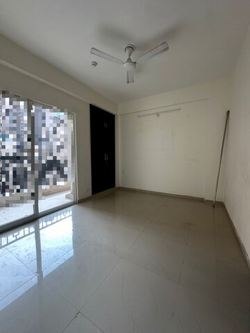 Room in 2.5 BHK Apartment at Grah Avas Green View Heights, Raj Nagar Extension – for Sale