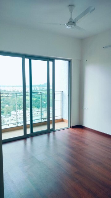 4 BHK Apartment For Sale in Mantra Sky Homes, Magarpatta City