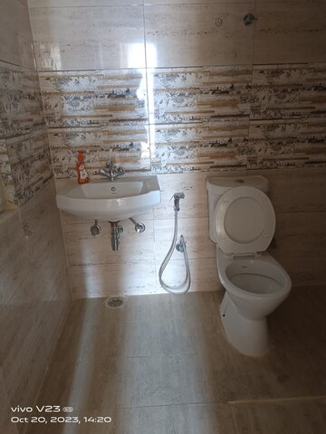 Bathroom in 3 BHK Apartment at Amrapali Golf Homes, Sector 4, Greater Noida – for Sale