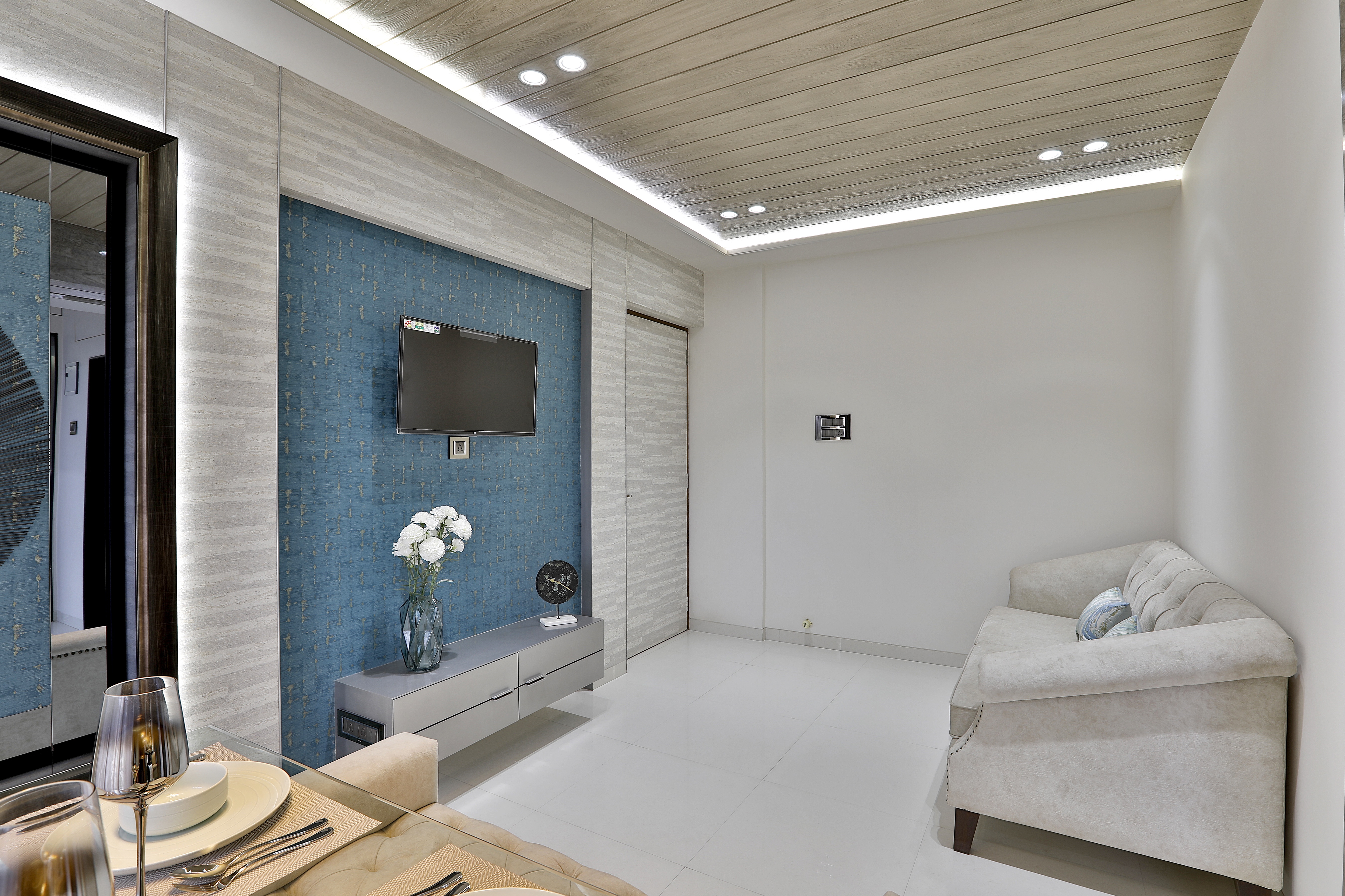 Resale 1 Bedroom 615 Sq.Ft. Builder Floor in Shree Adinath Symphony