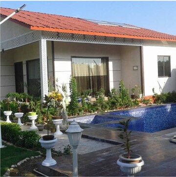 Swimming Pool in 3 BHK Villa at SS Sainik Farms, Sector 150 – for Sale