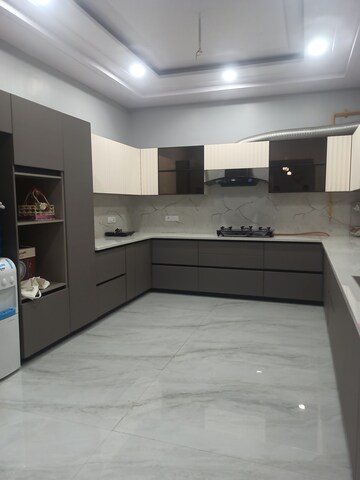 2.5 BHK Builder Floor For Rent in Sector 21a Faridabad  7656765