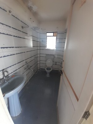 Attached Bathroom in 3.5 BHK Penthouse at Sunshree Gold, Nibm Road – for Rent