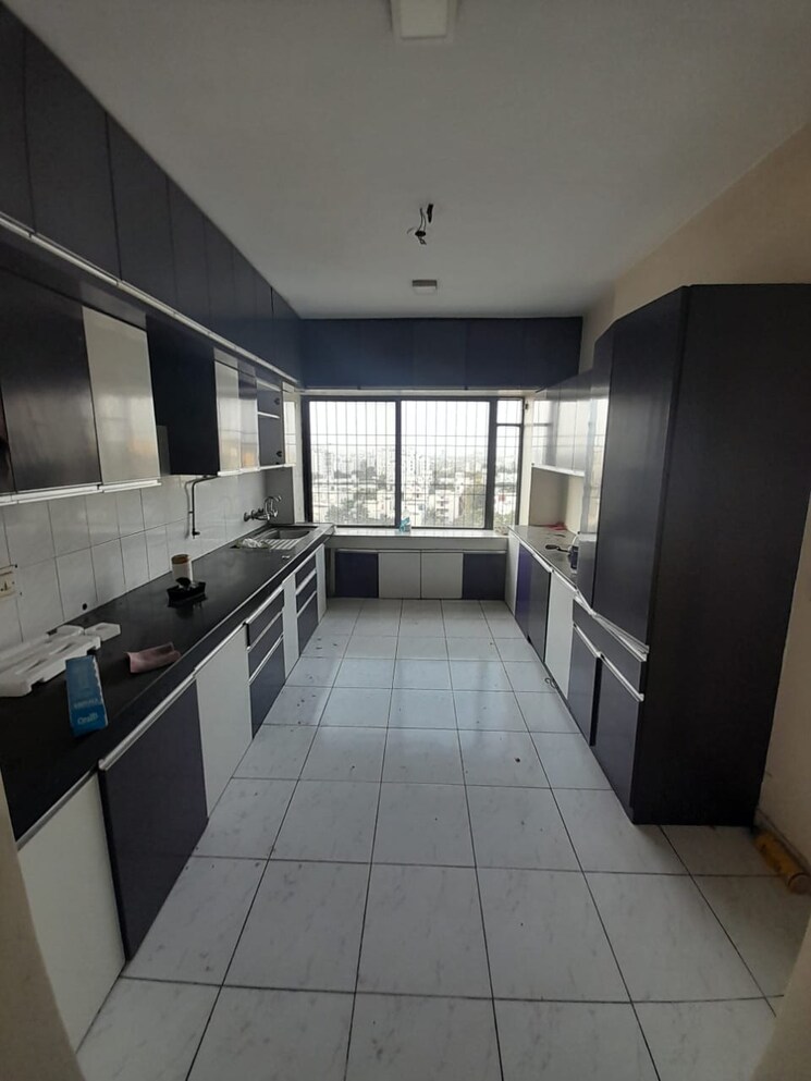 Kitchen, sunshree-gold 3.5 Bedroom 1900 Sq.Ft. Penthouse In Nibm Road Pune 7656926
