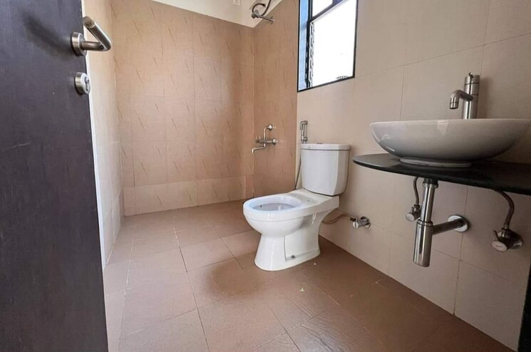 Bathroom, amit-colori 3 Bedroom 1095 Sq.Ft. Apartment In Undri Pune 7656956