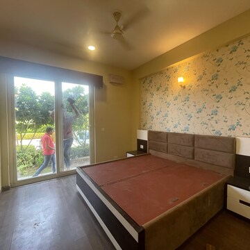 Bedroom in 4 BHK Villa at BPTP Amstoria, Sector 102 – for Sale