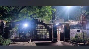 रेसिडेंशियल फ्लैट वर्ग फुट फॉर रेंट इन सेक्टर 7 द्वारका दिल्ली  7657094