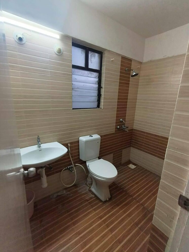 Bathroom, kharadi 2 Bedroom 1020 Sq.Ft. Apartment In Kharadi Pune 7657671