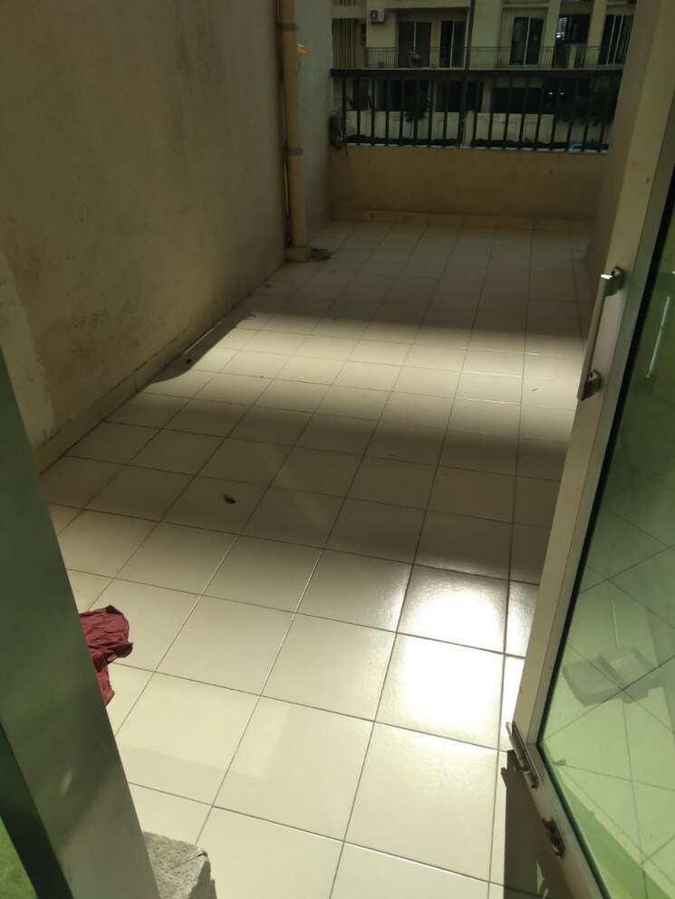 Bathroom, gaur-city-2-16th-avenue 3 Bedroom 1385 Sq.Ft. Apartment In Sector 16c Greater Noida Greater Noida 7657672