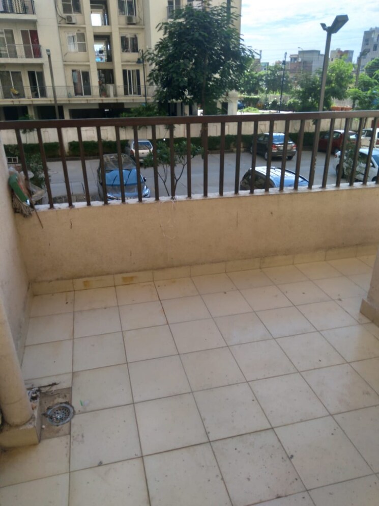 Balcony, gaur-city-2-16th-avenue 3 Bedroom 1385 Sq.Ft. Apartment In Sector 16c Greater Noida Greater Noida 7657672