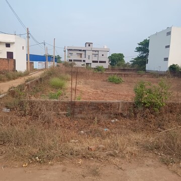  Plot For Sale in Sampatchak