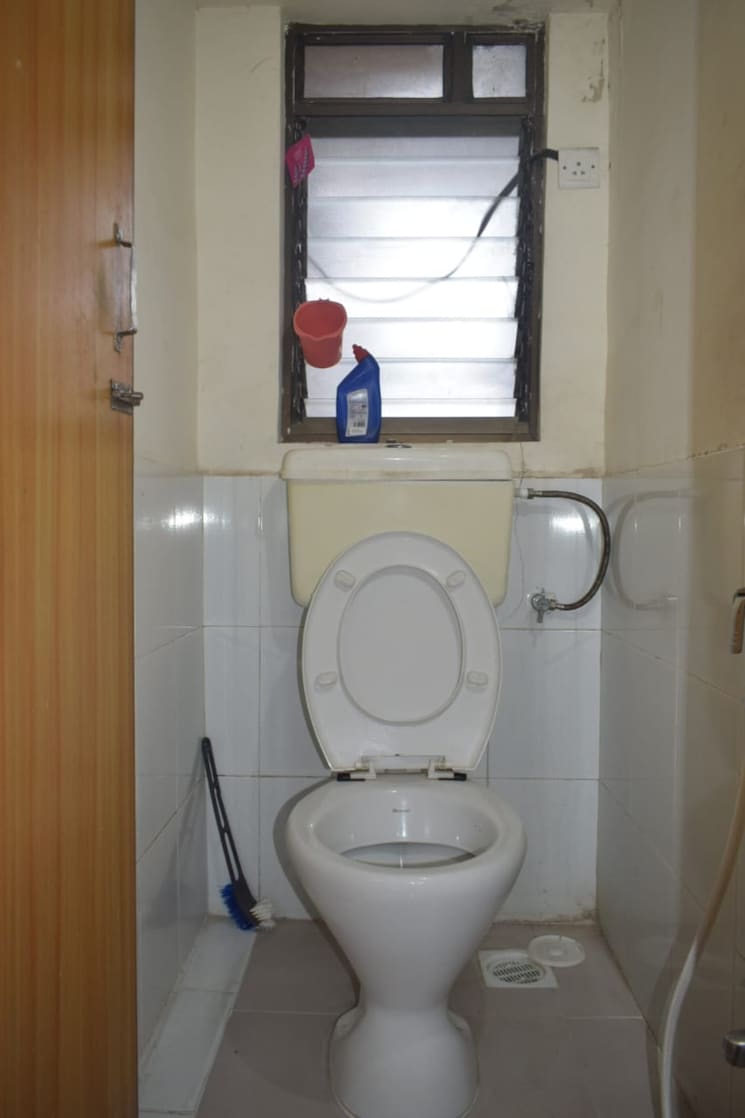 Bathroom, vighnaharta-society 1 Bedroom 400 Sq.Ft. Apartment In Parel Mumbai 7657801