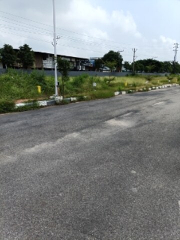  Plot For Sale in Kothur