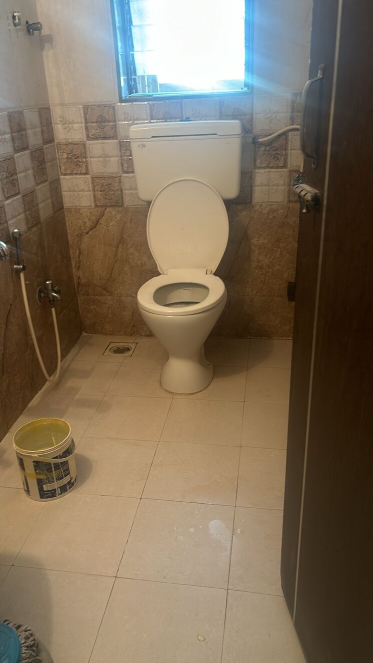 Bathroom, shraddha-apartments-dadar 1 Bedroom 330 Sq.Ft. Apartment In Dadar West Mumbai 7658297