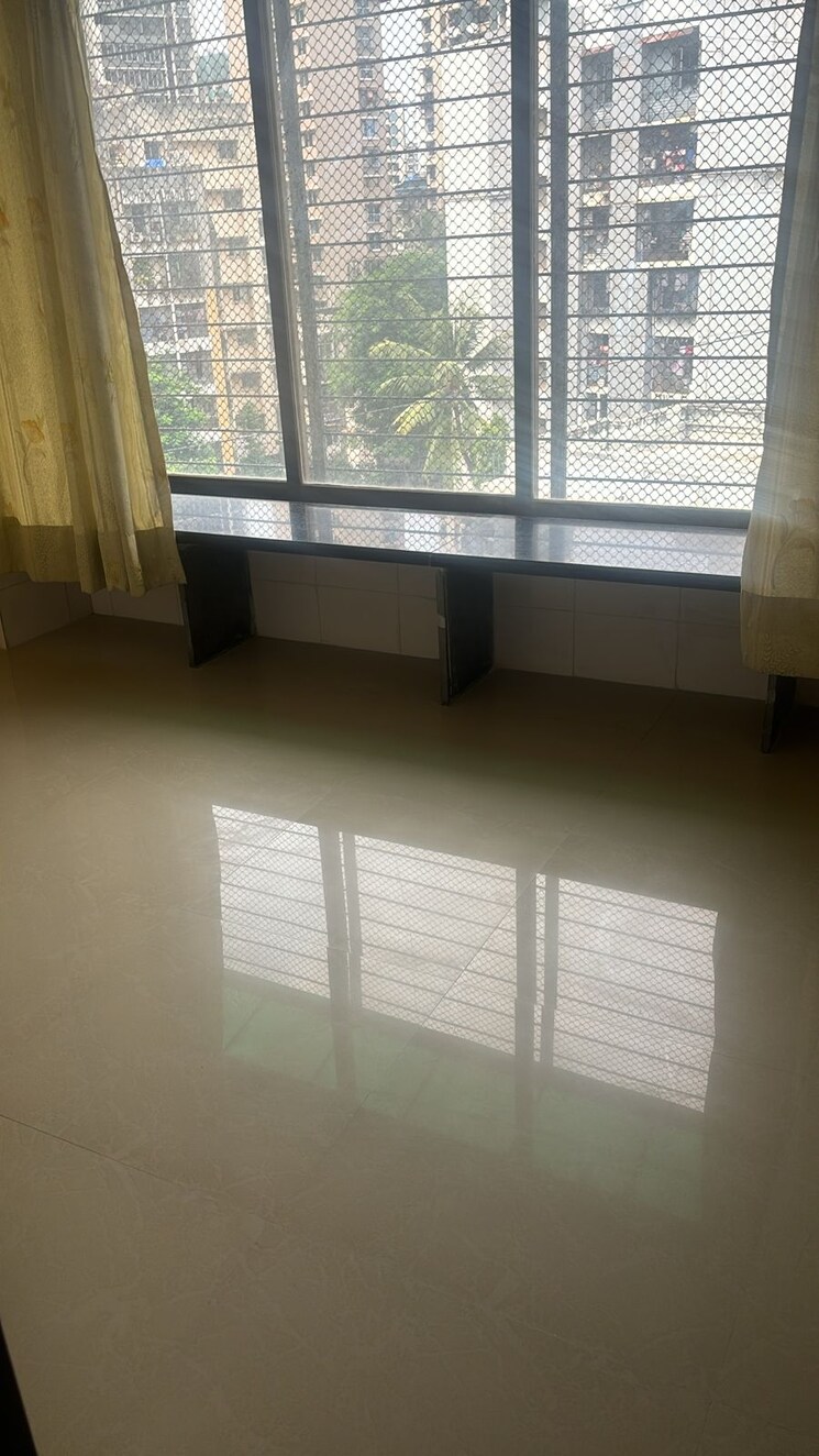 Room, shraddha-apartments-dadar 1 Bedroom 330 Sq.Ft. Apartment In Dadar West Mumbai 7658297