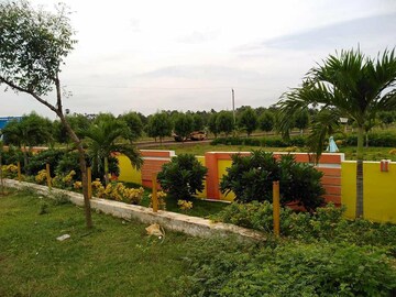  Plot – Garden View at Jammu Narayanapuram - for Sale