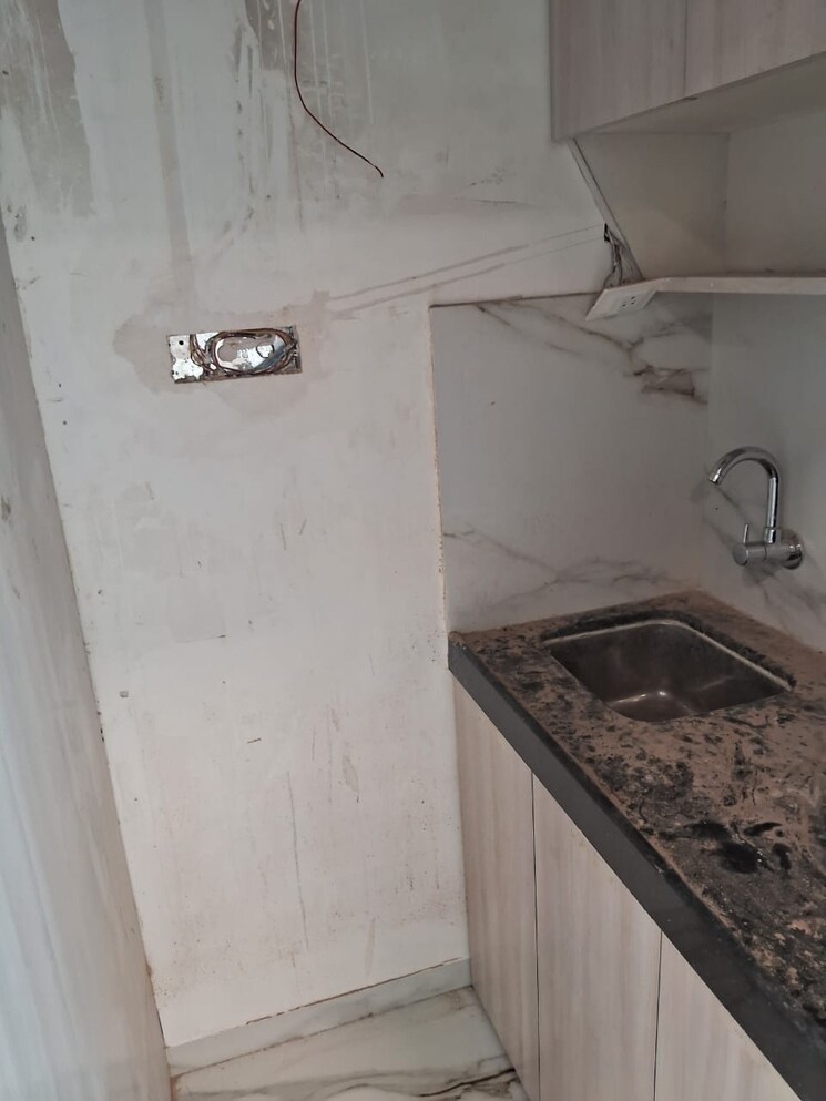 Bathroom, shiv-shivam-apartment 3 Bedroom 1250 Sq.Ft. Apartment In Andheri West Mumbai 7659147