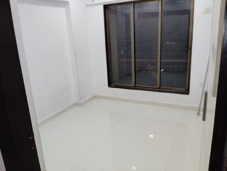 Room, rna-shri-silver-spring-mira-road 2 Bedroom 525 Sq.Ft. Apartment In Mira Road Thane 7659192