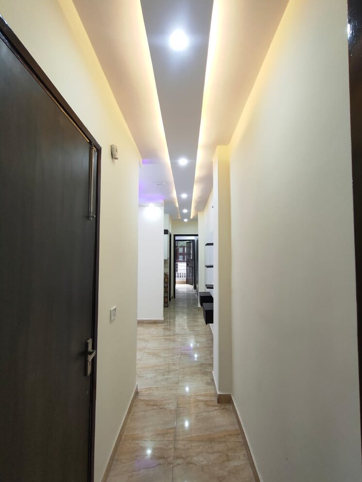 undefined, uttam nagar west 2 Bedroom 60 Sq.Yd. Builder Floor In Uttam Nagar West Delhi 7659491