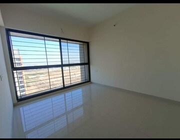 Room in 3 BHK Apartment at Mantra Montana Phase 1, Dhanori – for Sale