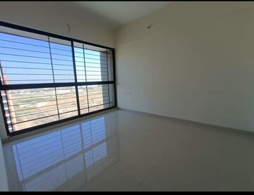 Room in 3 BHK Apartment at Mantra Montana Phase 1, Dhanori – for Sale