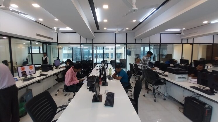 Team Area, vip-plaza Commercial Office Space in IT/SEZ 3000 Sq.Ft. In Jogeshwari West Mumbai 7659653