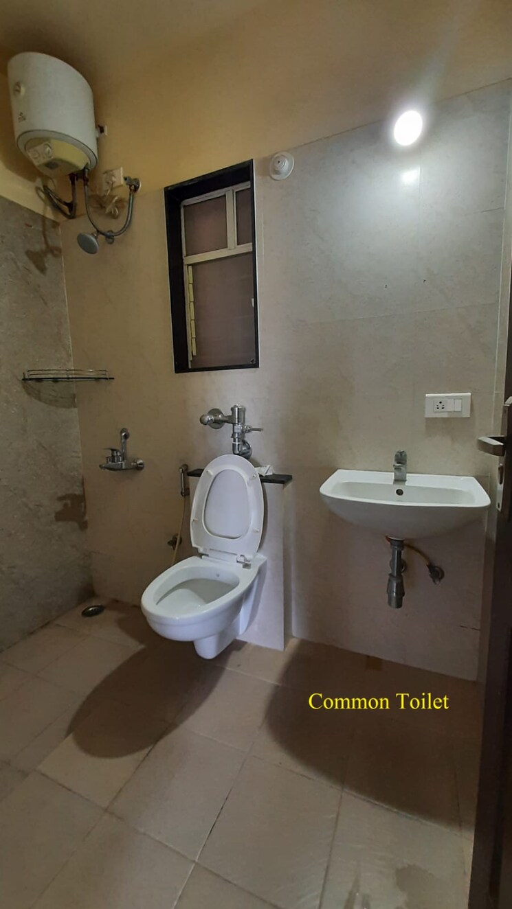 Bathroom, mahalaxmi-vihar 2 Bedroom 1100 Sq.Ft. Apartment In Vishrantwadi Pune 7659619