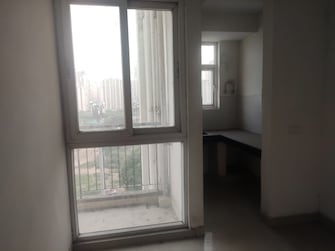 2.5 BHK Apartment For Rent in Supertech Cape Town Sector 74 Noida  7660185