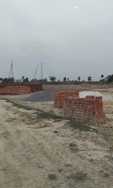  Plot For Sale in Bhopani Village