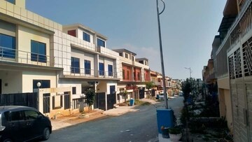  Plot – Exterior View View at Dhoom Manikpur - for Sale