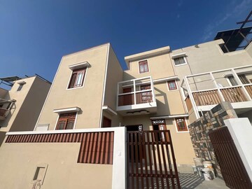  Plot – Exterior View View at Dhoom Manikpur - for Sale