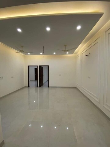 Room in 3 BHK Builder Floor at Peer Mucchalla – for Sale