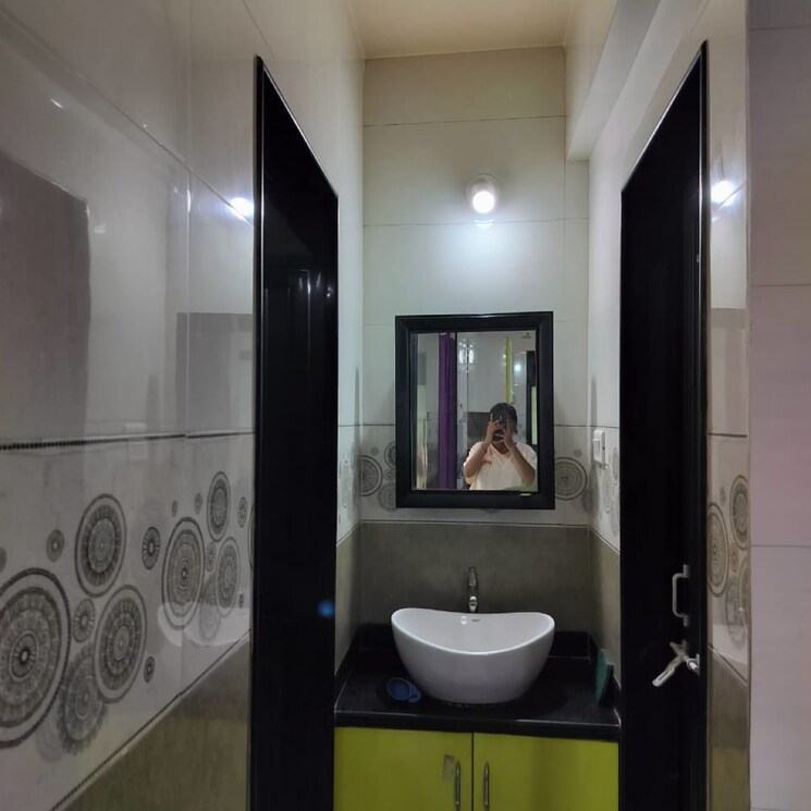 Bathroom, mahindra-centralis-tower-2 1 Bedroom 600 Sq.Ft. Apartment In Chinchwad Pune 7660537
