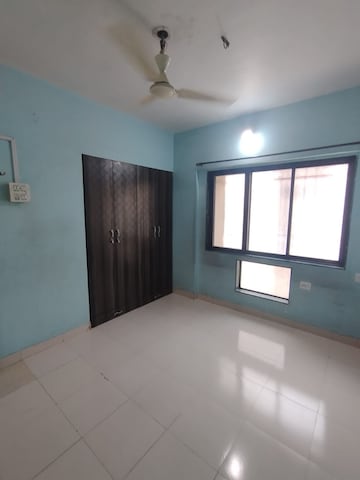 2 BHK Apartment For Rent in Vijay Vilas Taurus Building 11 To 15 Ghodbunder Road Thane  7660586