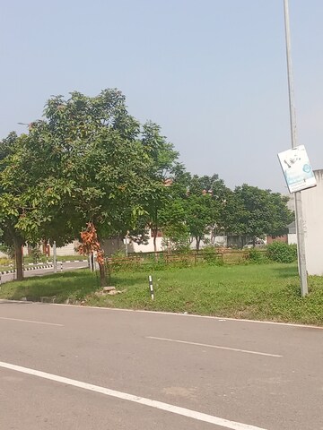  Plot – Garden View at Altus Prime, North Mullanpur - for Sale